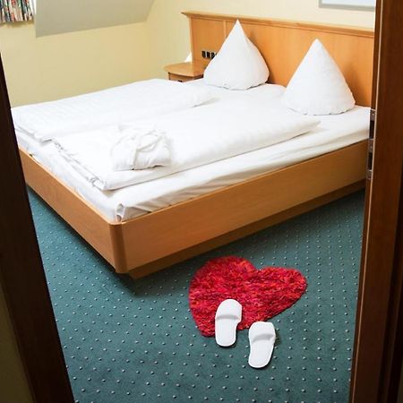 Hotel Berlin - Greenline Hotel ツォッセン エクステリア 写真