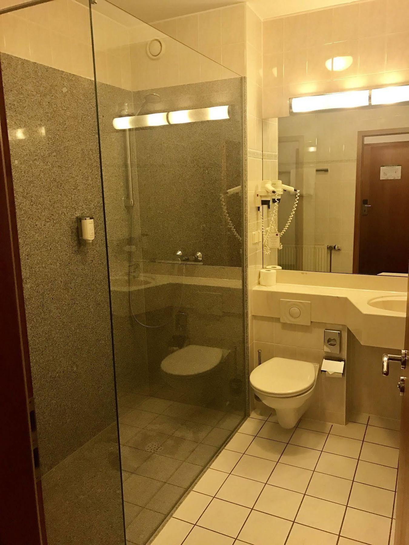 Hotel Berlin - Greenline Hotel ツォッセン エクステリア 写真