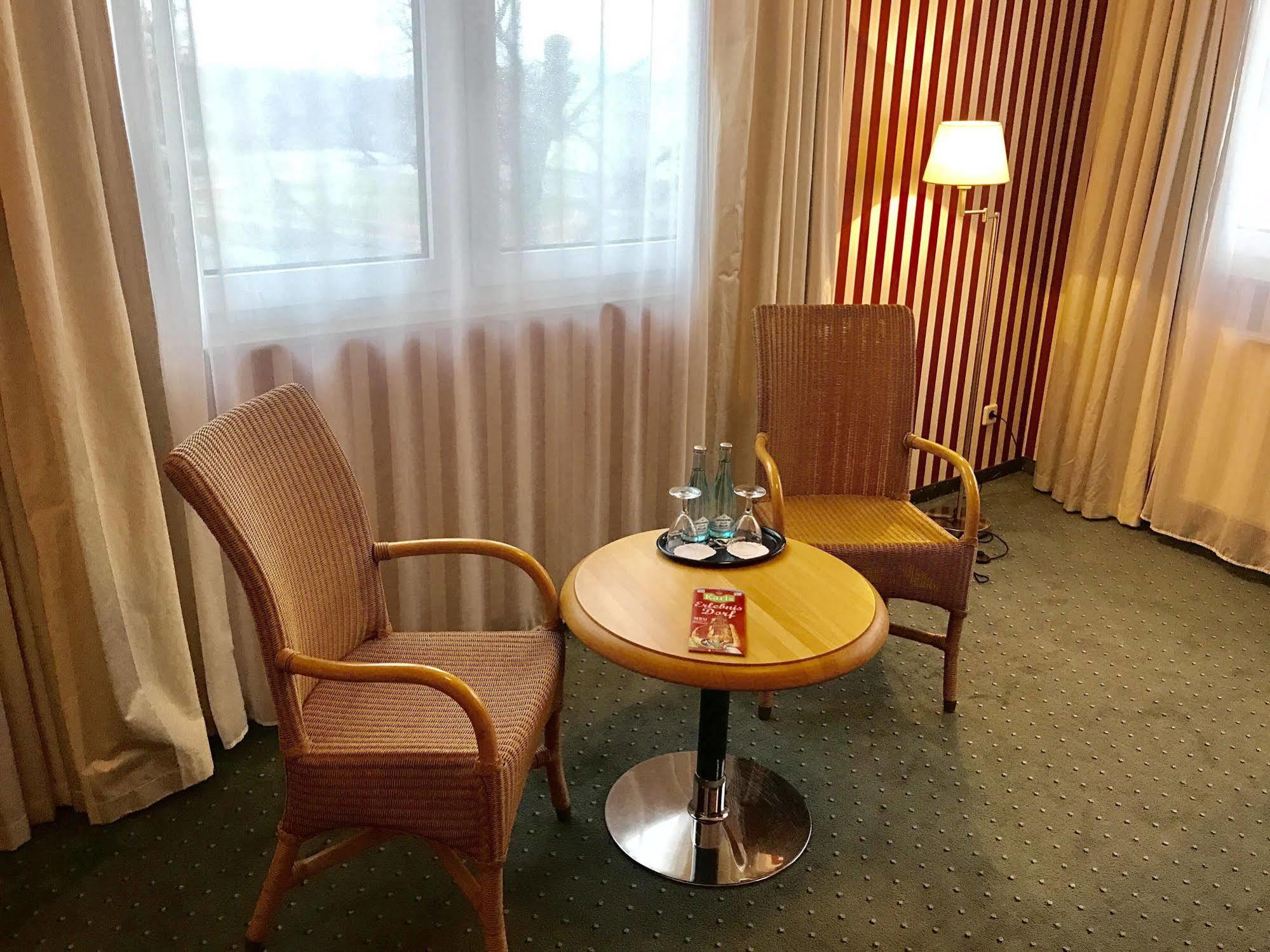 Hotel Berlin - Greenline Hotel ツォッセン エクステリア 写真