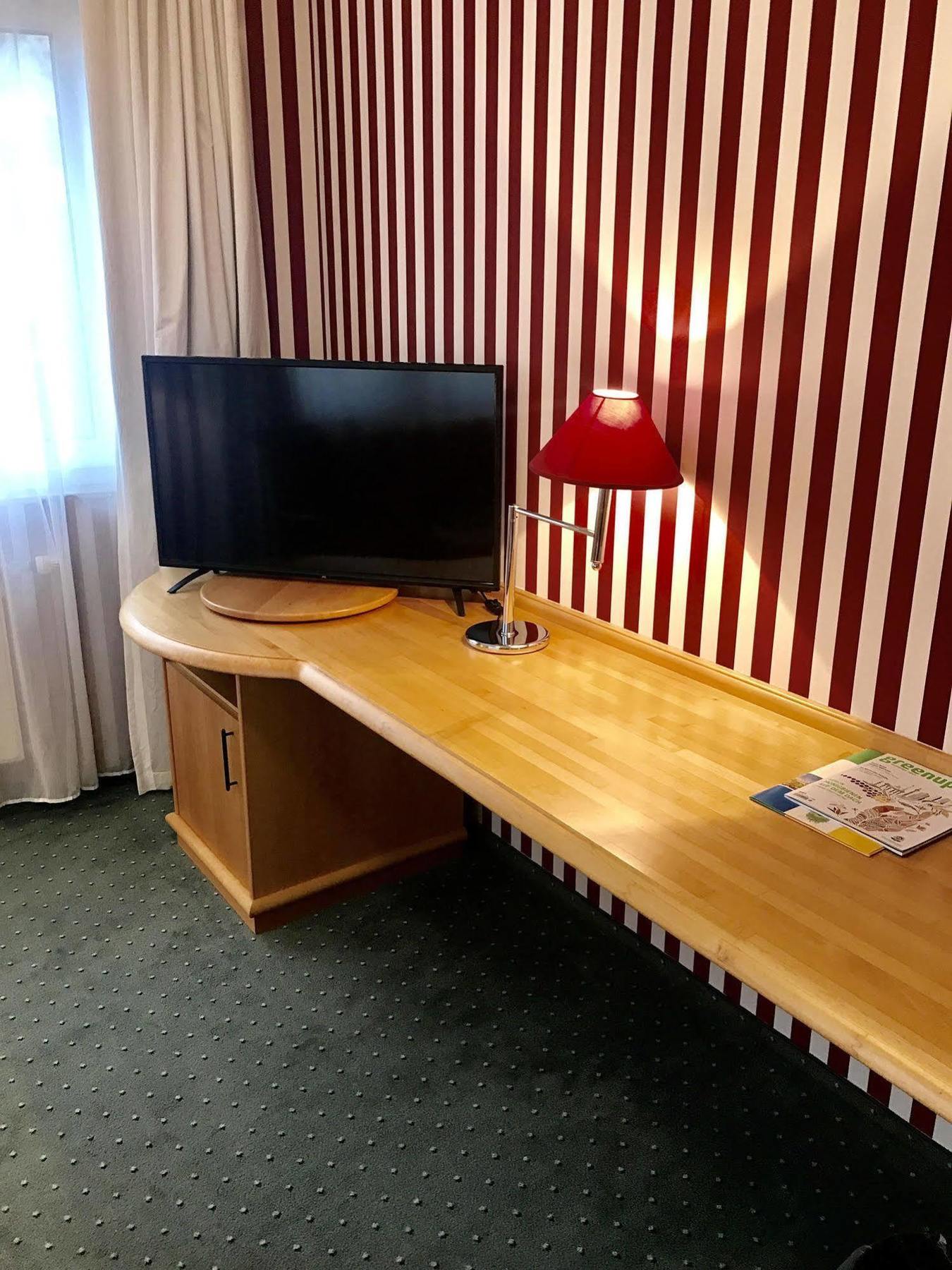 Hotel Berlin - Greenline Hotel ツォッセン エクステリア 写真